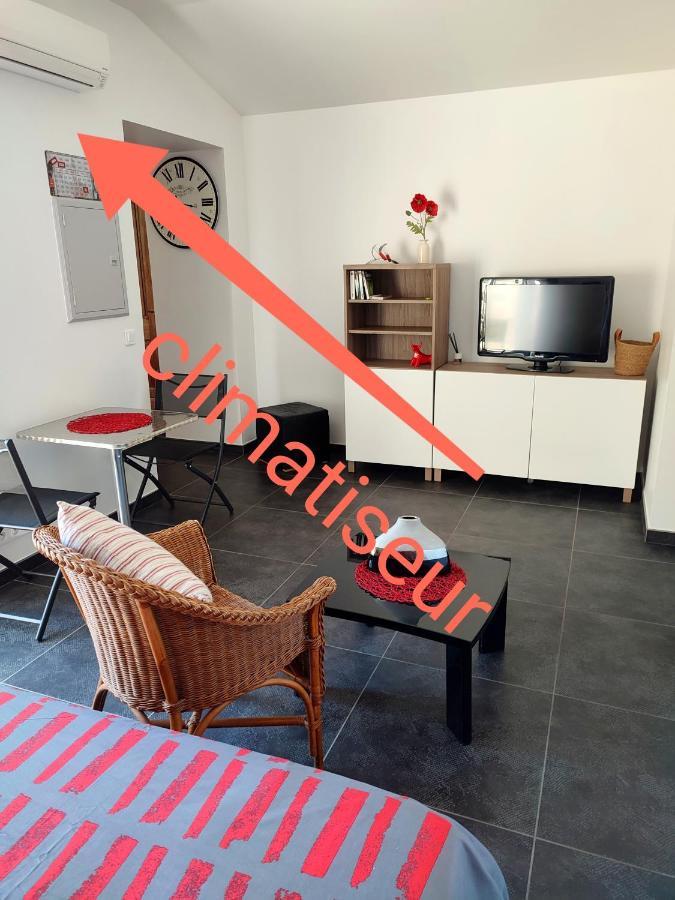 Studio R Homps Homps  Eksteriør billede